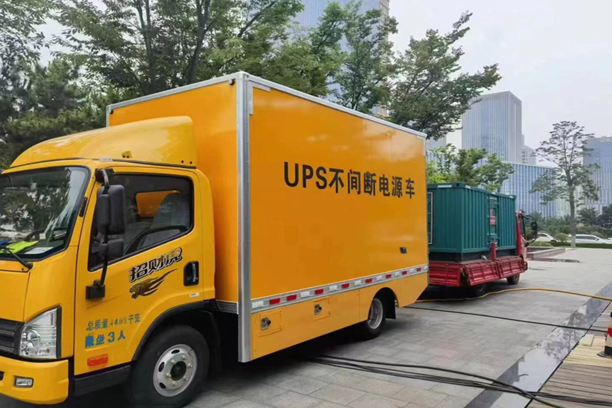 泰兴发电机租赁施工现场